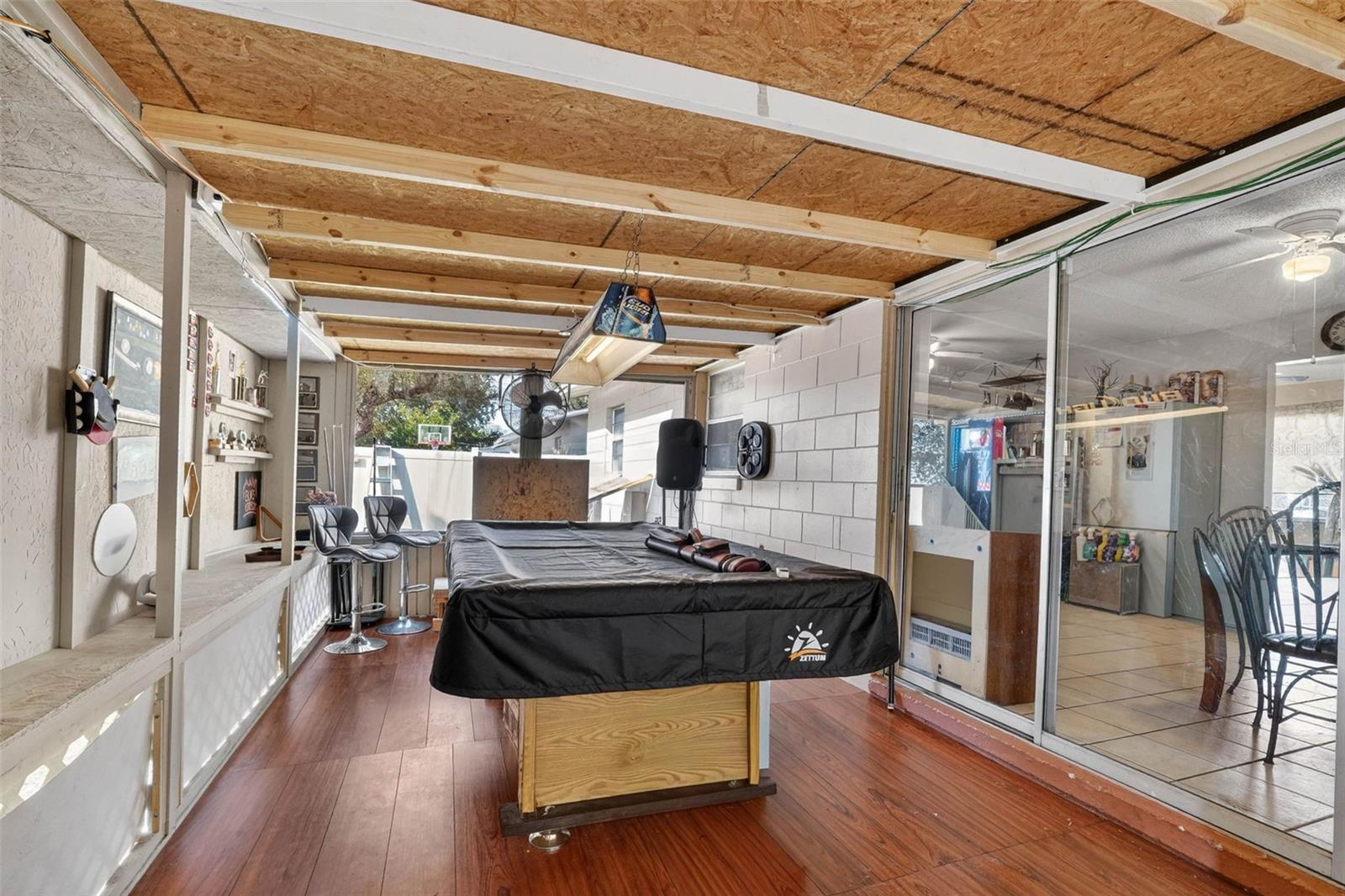 Image 39 of 61 For 2613 Fowler Avenue