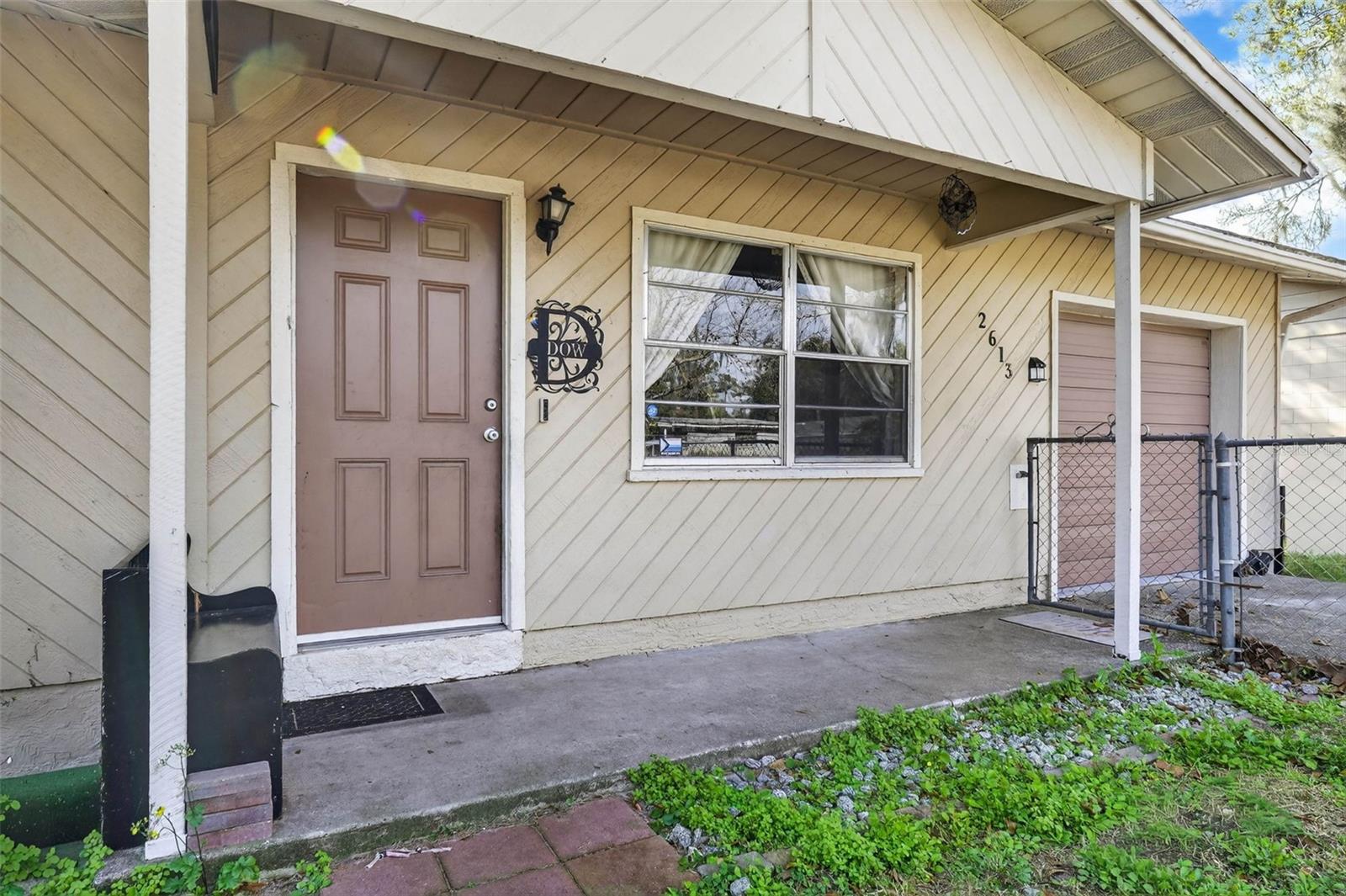 Image 9 of 61 For 2613 Fowler Avenue