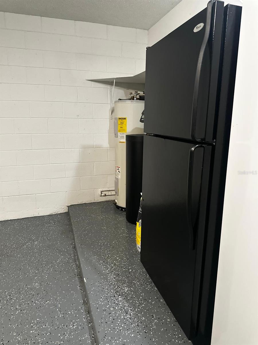 Image 42 of 43 For 2652 Hawthorne Lane