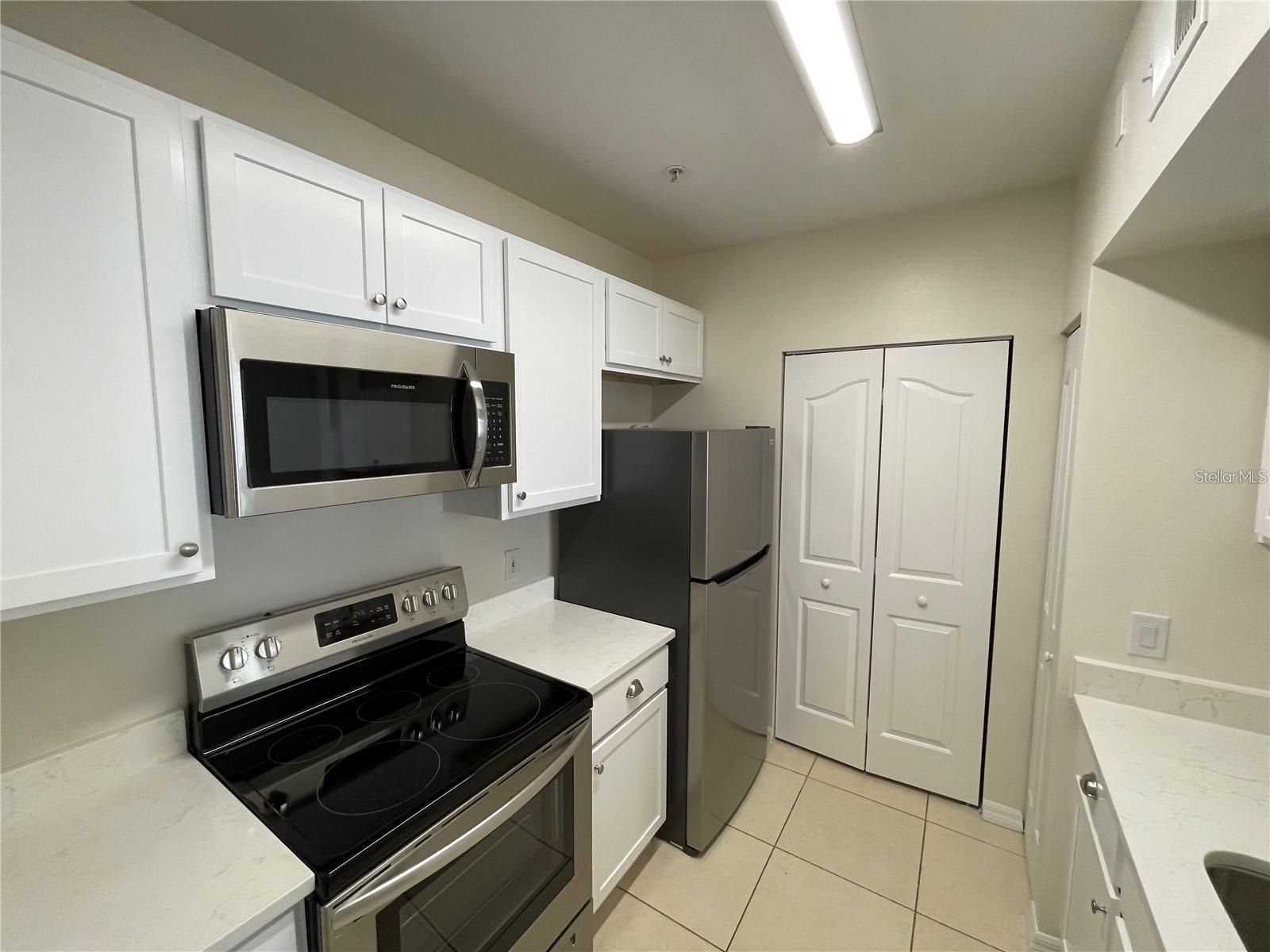 Image 5 of 45 For 1020 Siena Park Boulevard W 304