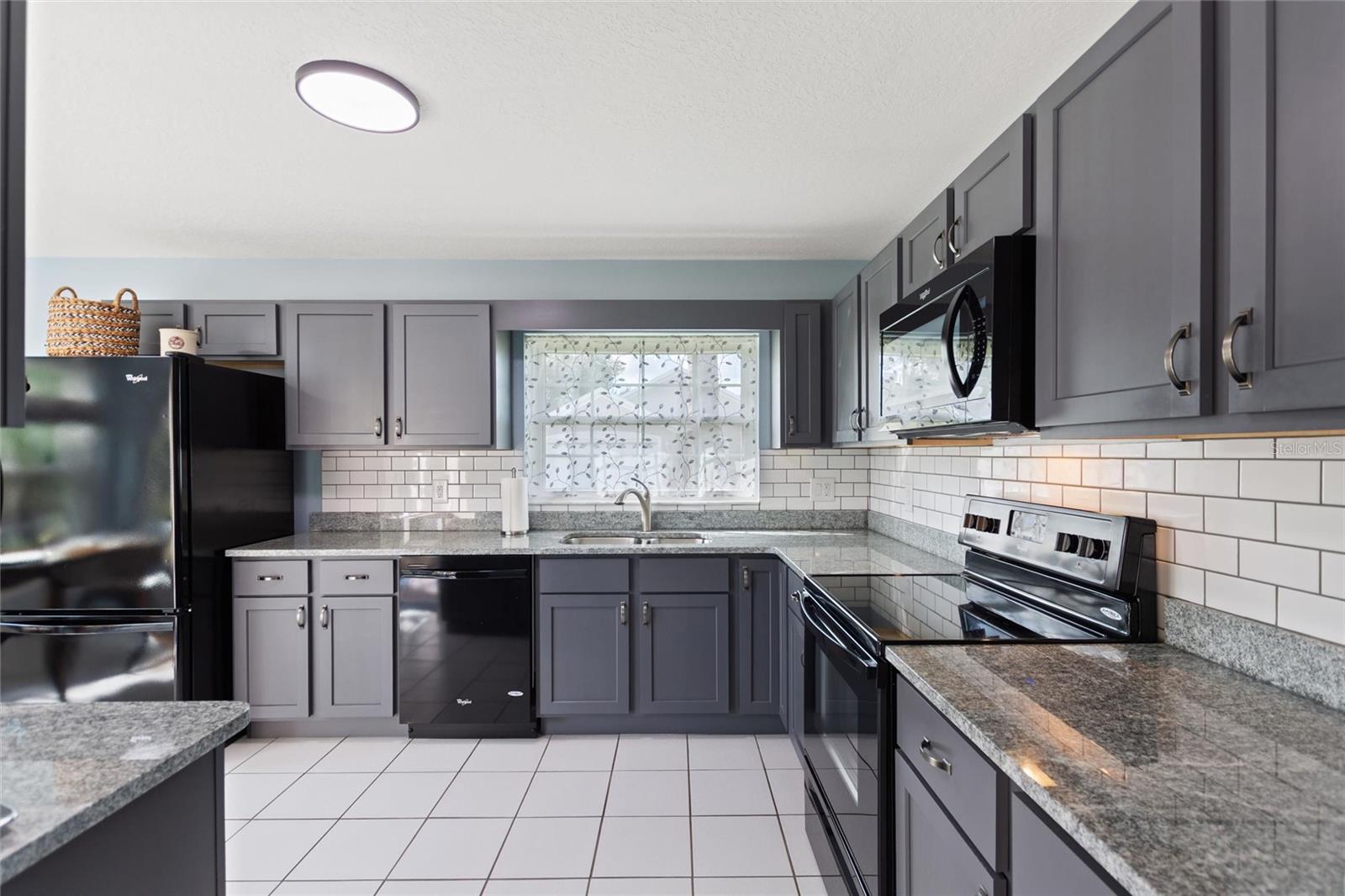 Image 20 of 64 For 245 Fitzgerald Lane