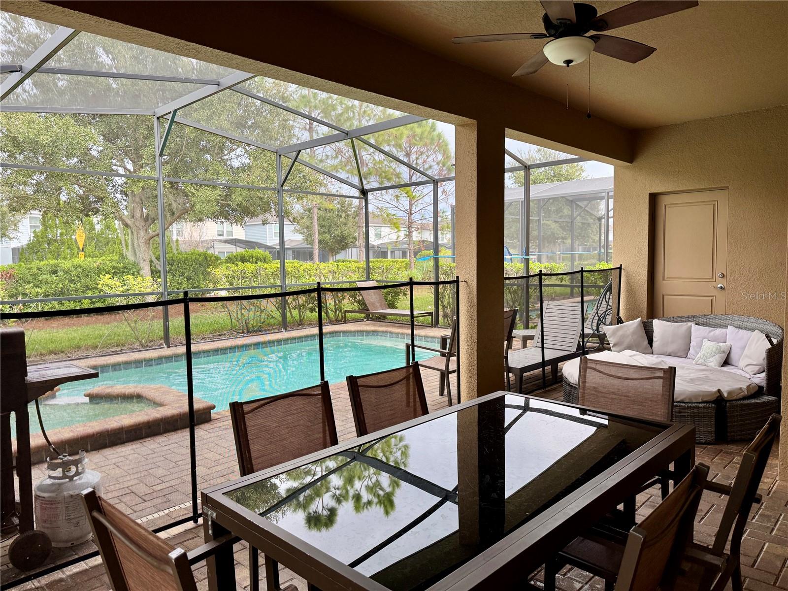 Image 22 of 39 For 5565 Misty Oak Circle