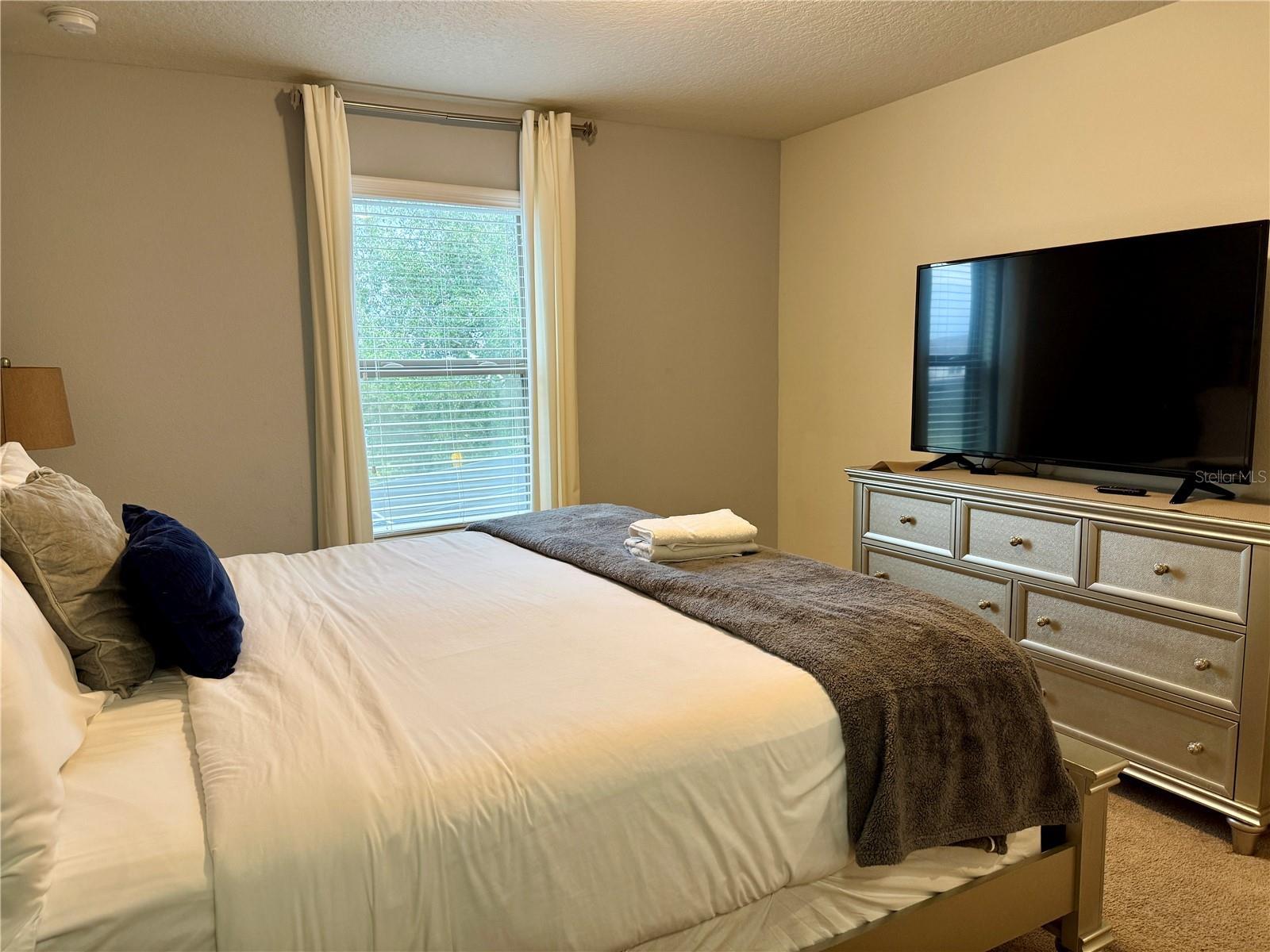 Image 35 of 39 For 5565 Misty Oak Circle