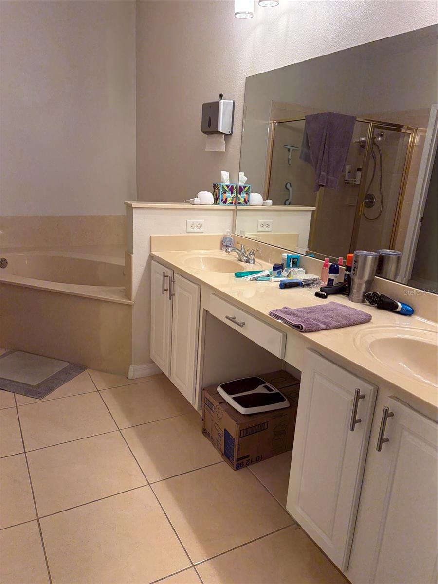 Image 20 of 32 For 1705 Saint Tropez Court