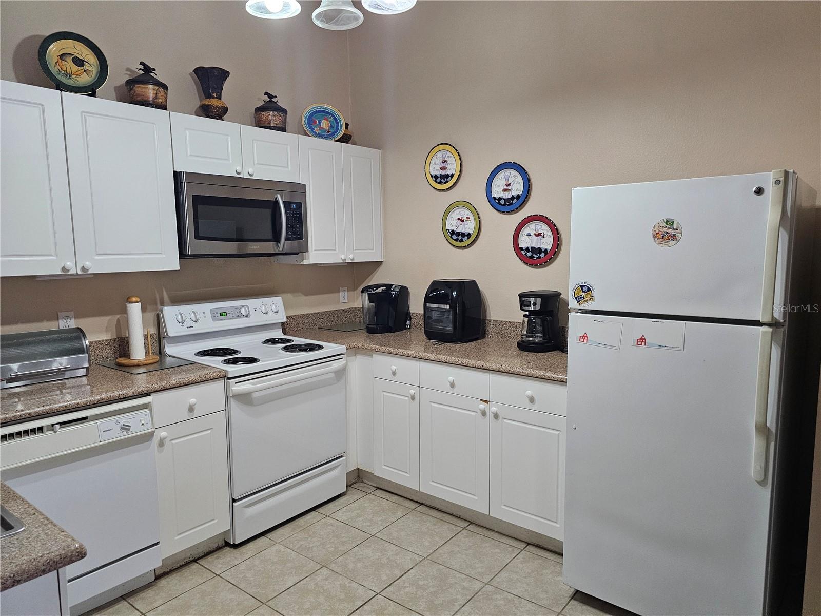 Image 4 of 16 For 8815 Grand Palms Circle B