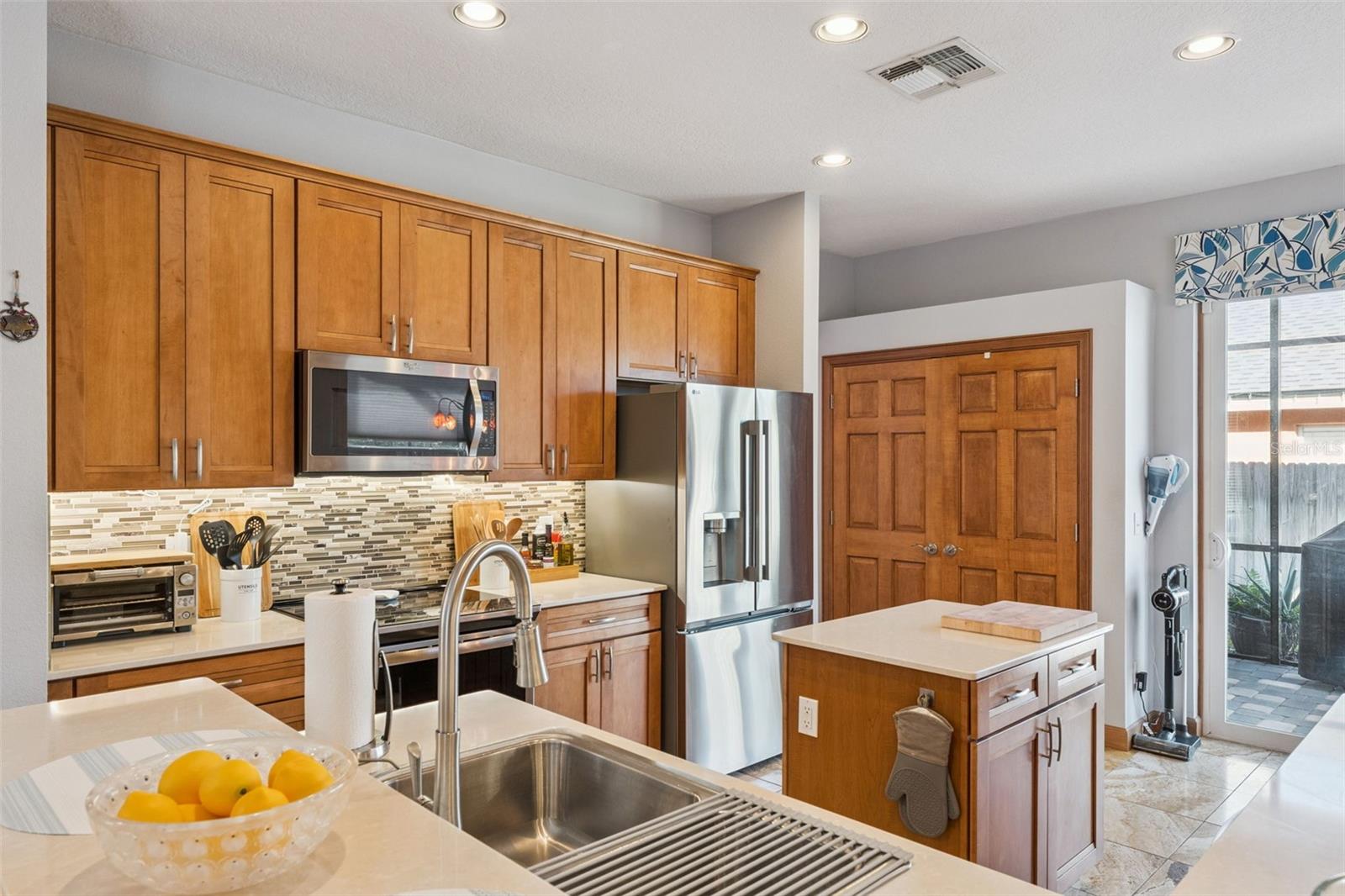 Image 14 of 42 For 4813 Quiet Oak Lane