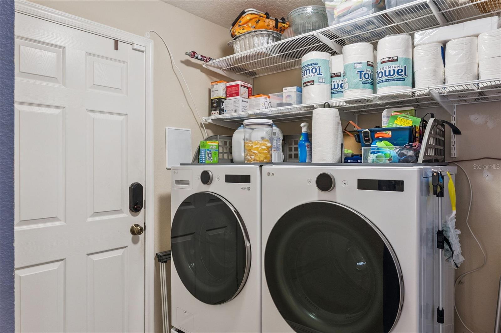 Image 19 of 42 For 4813 Quiet Oak Lane