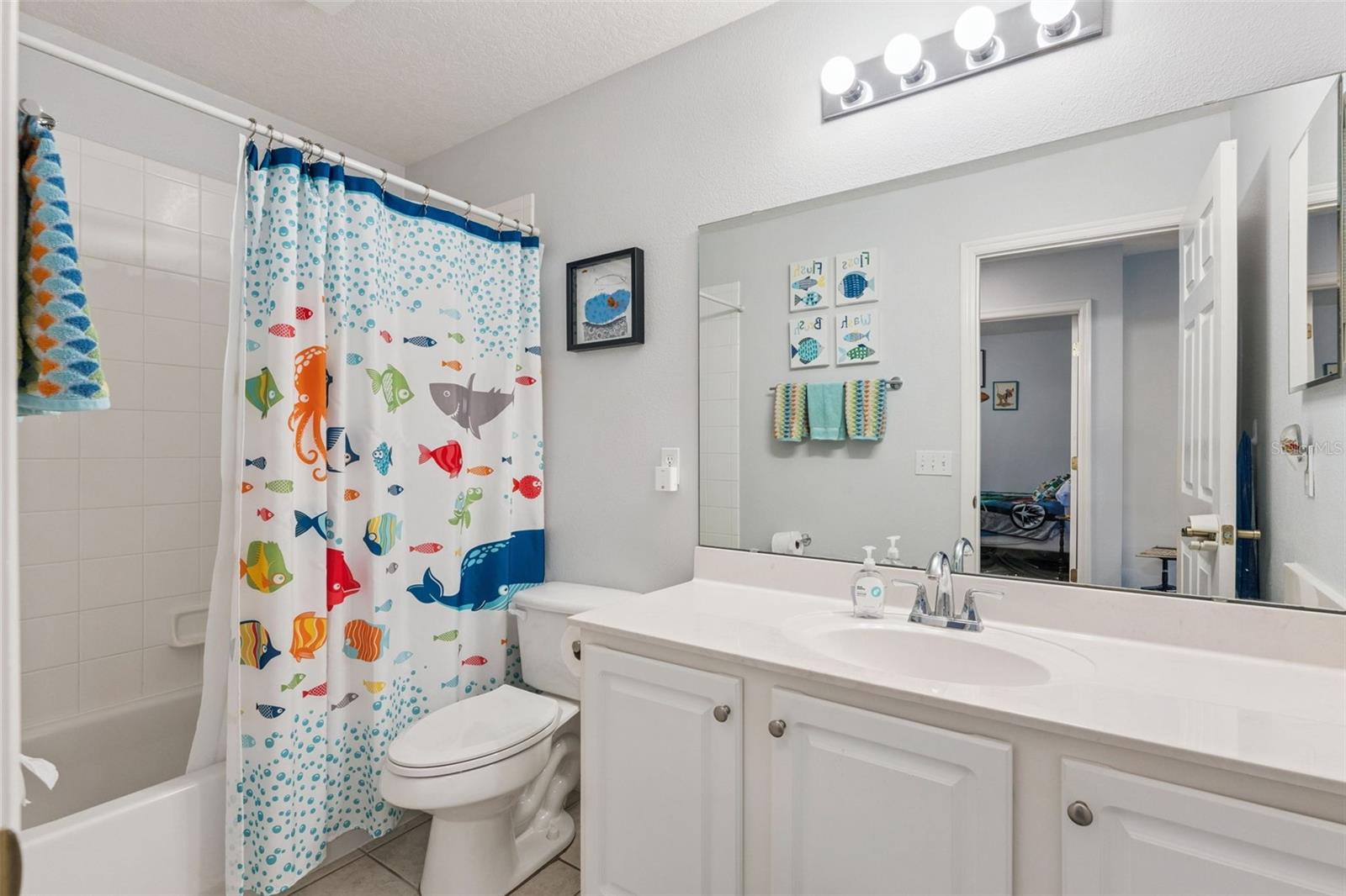 Image 25 of 42 For 4813 Quiet Oak Lane