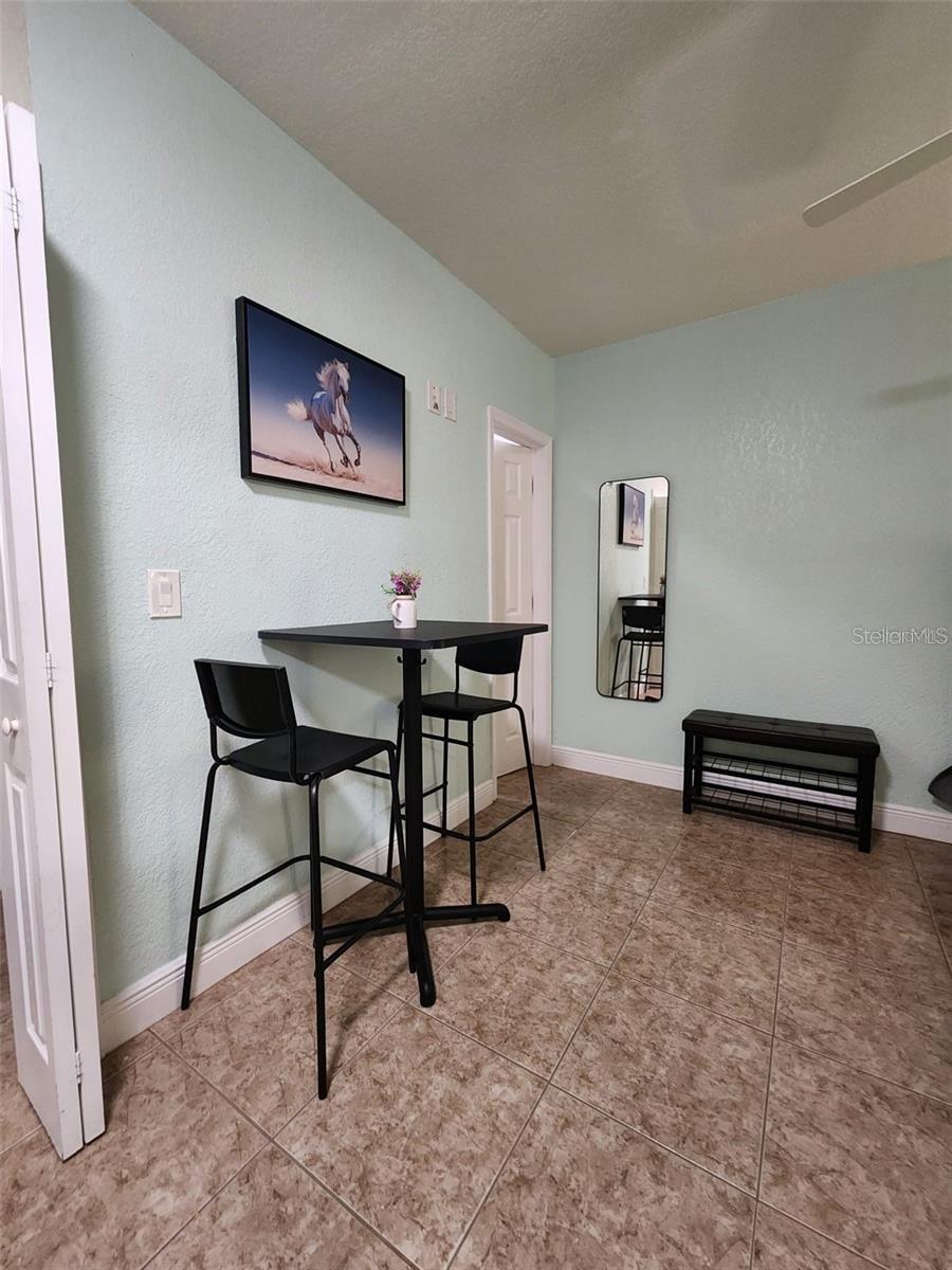 Image 7 of 8 For 111 Cuautla Way 3