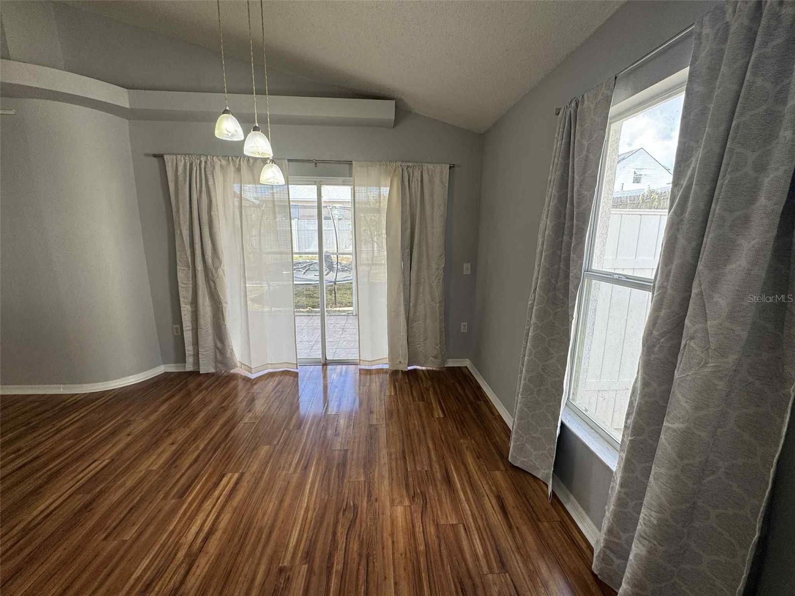 Image 10 of 14 For 205 Nicholson Drive