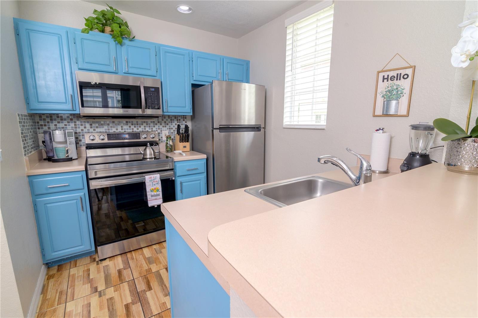 Image 9 of 15 For 4013 Venetian Bay Drive 103