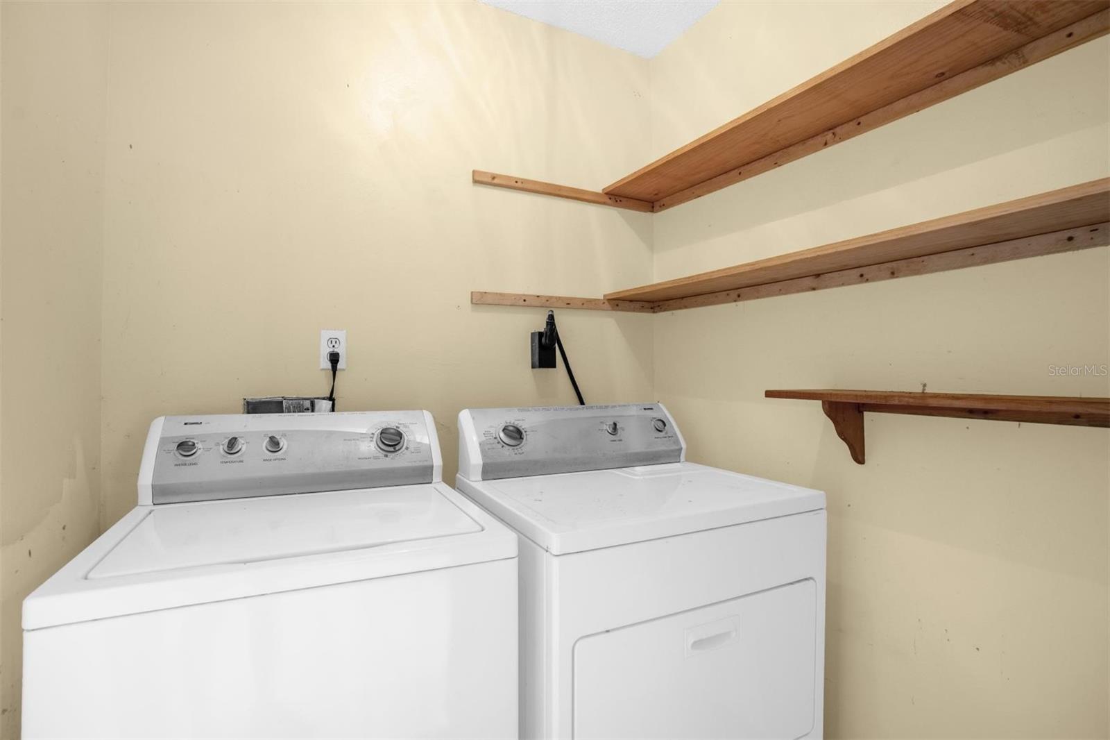 Image 14 of 22 For 1822 Foxhall Circle 1822