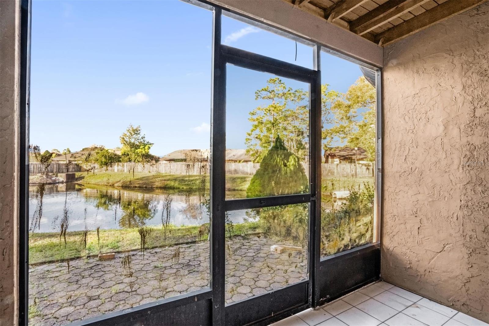 Image 2 of 22 For 1822 Foxhall Circle 1822