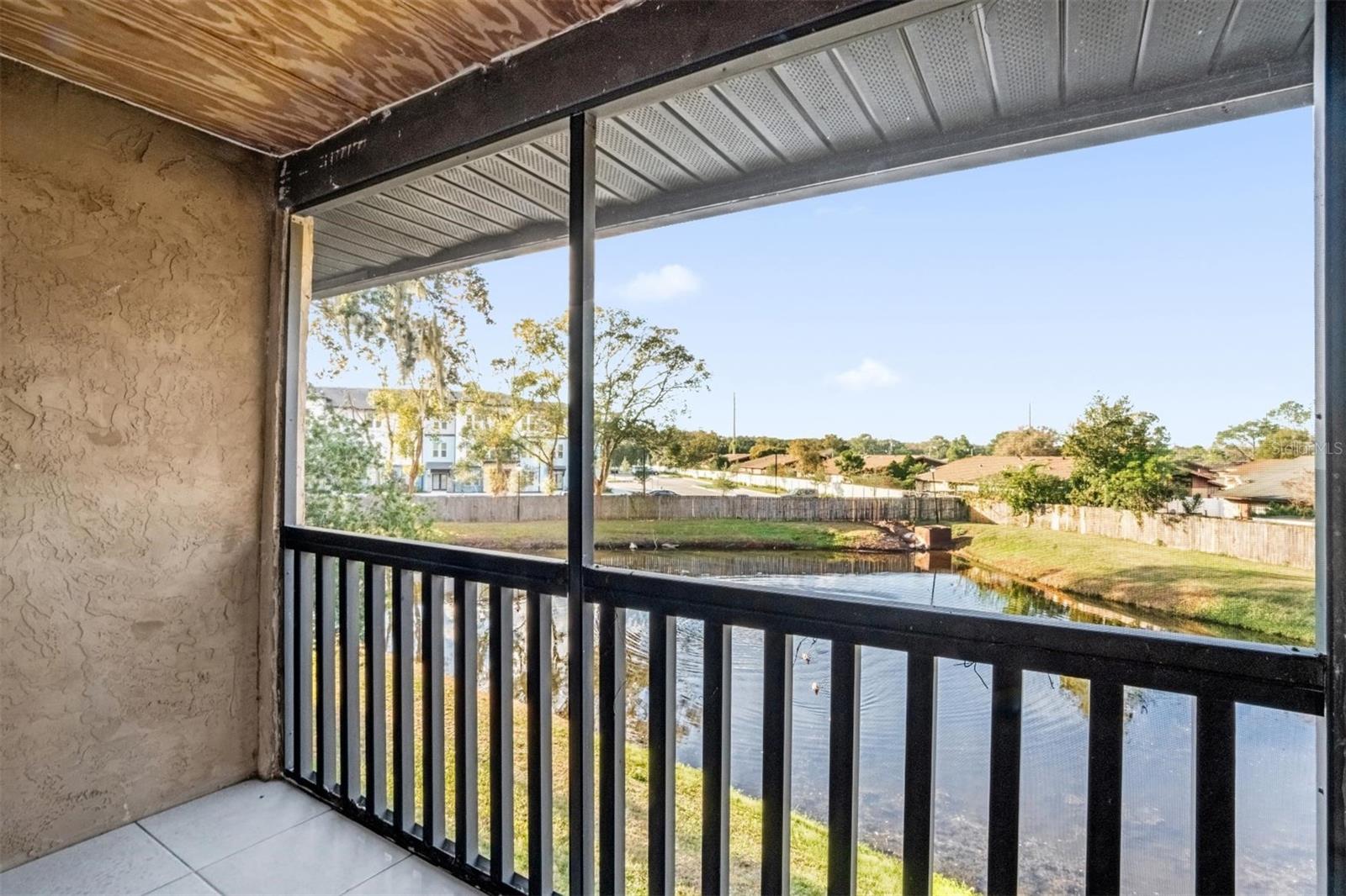 Image 3 of 22 For 1822 Foxhall Circle 1822