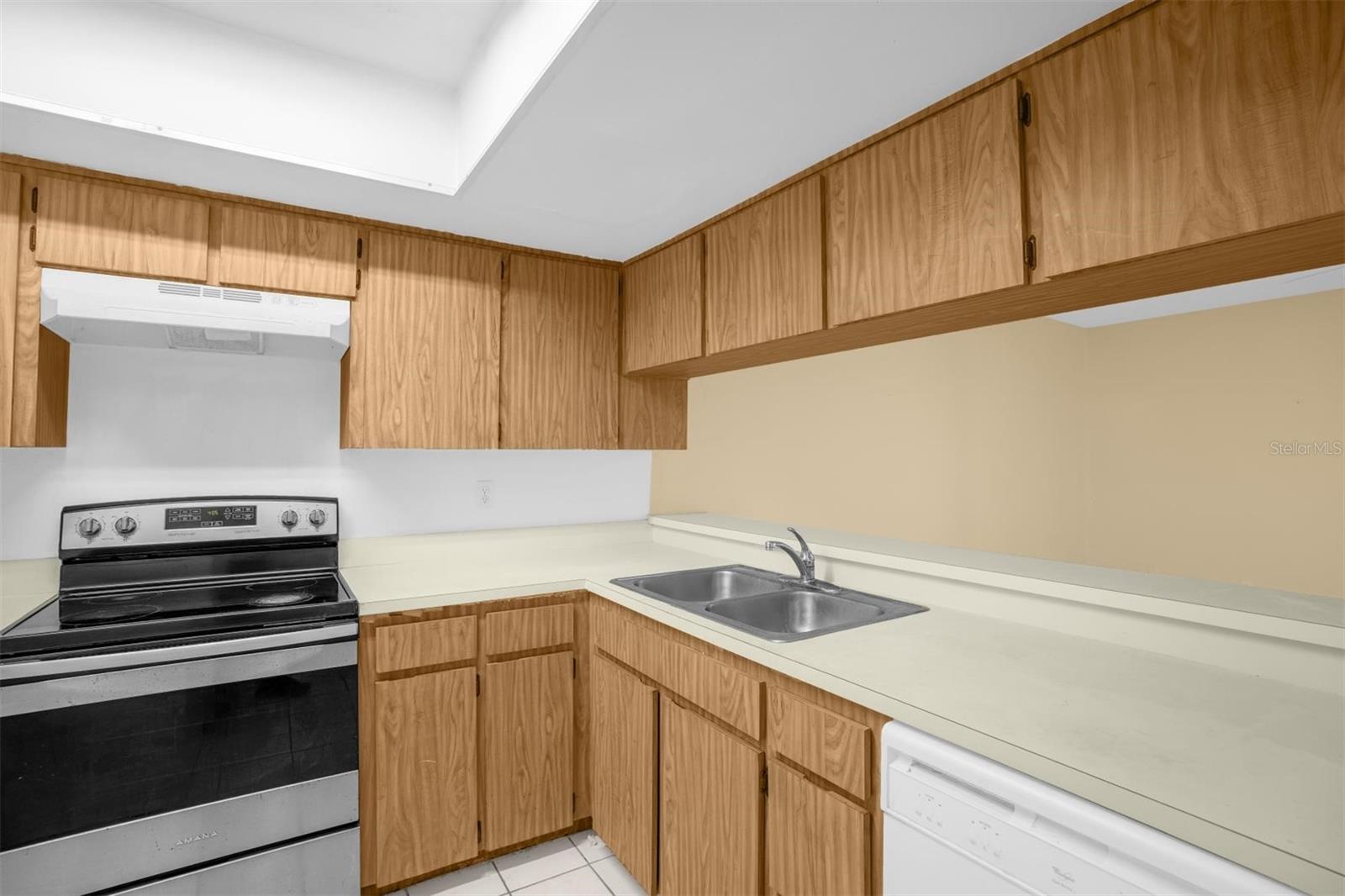 Image 6 of 22 For 1822 Foxhall Circle 1822