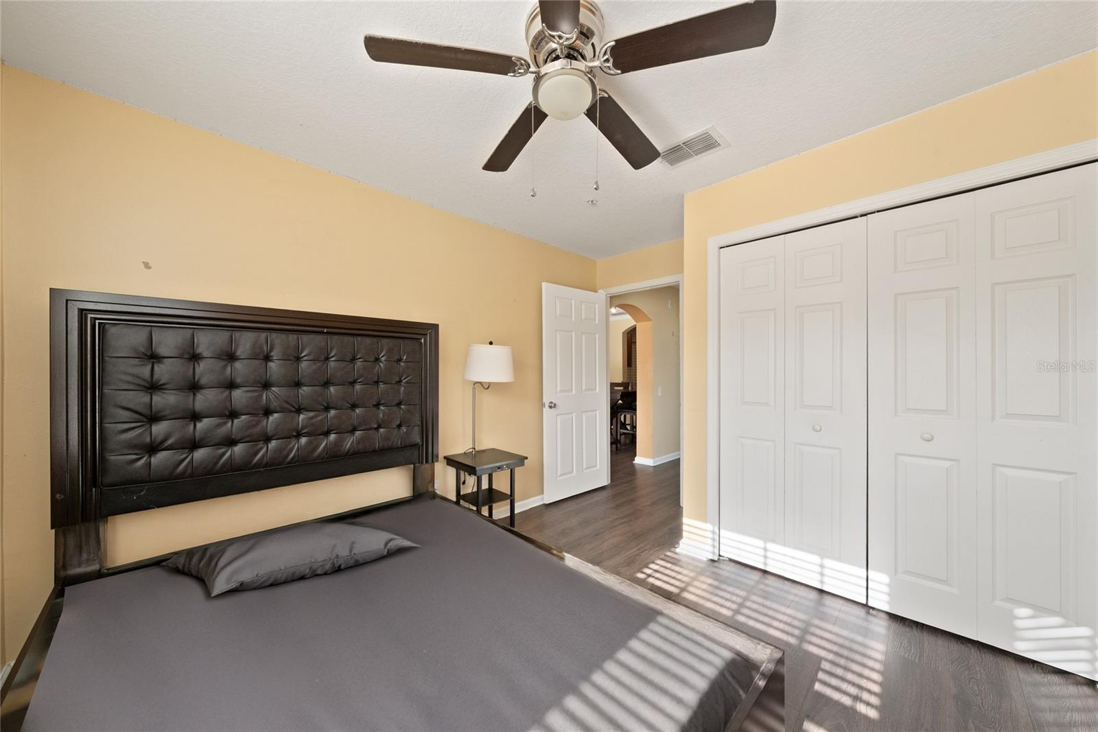 Image 23 of 32 For 3930 Southpointe Drive 213