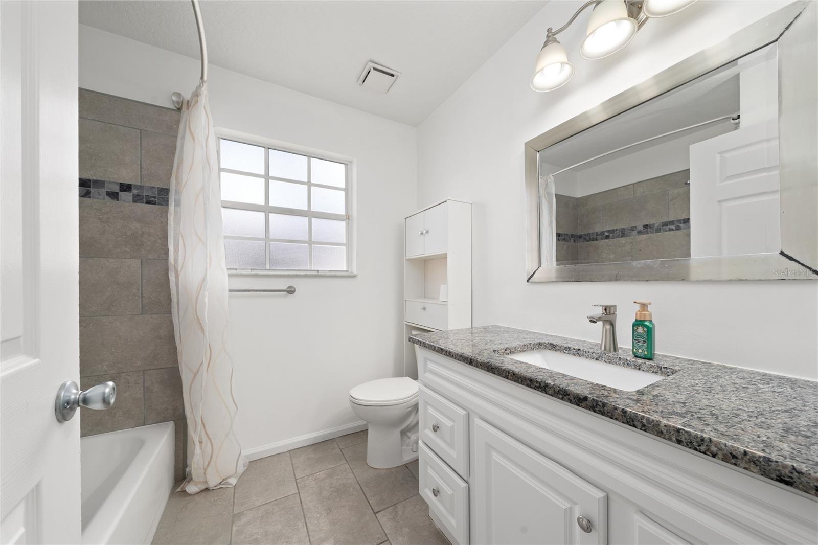 Image 26 of 32 For 3930 Southpointe Drive 213