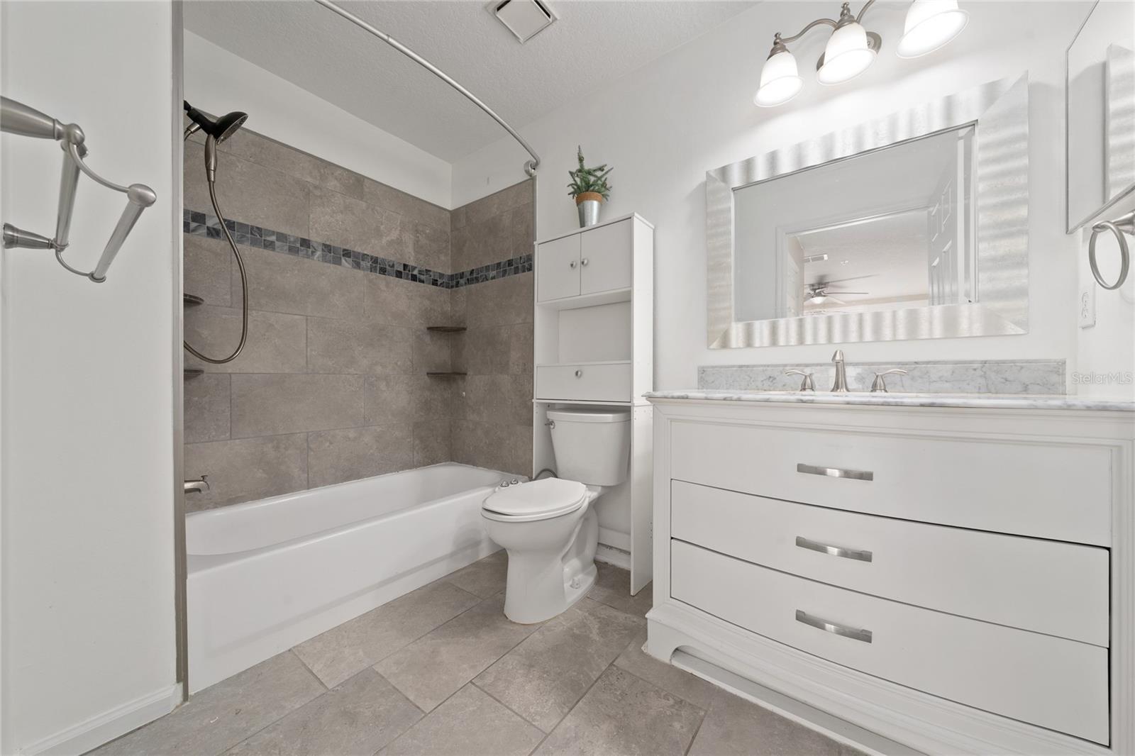 Image 30 of 32 For 3930 Southpointe Drive 213