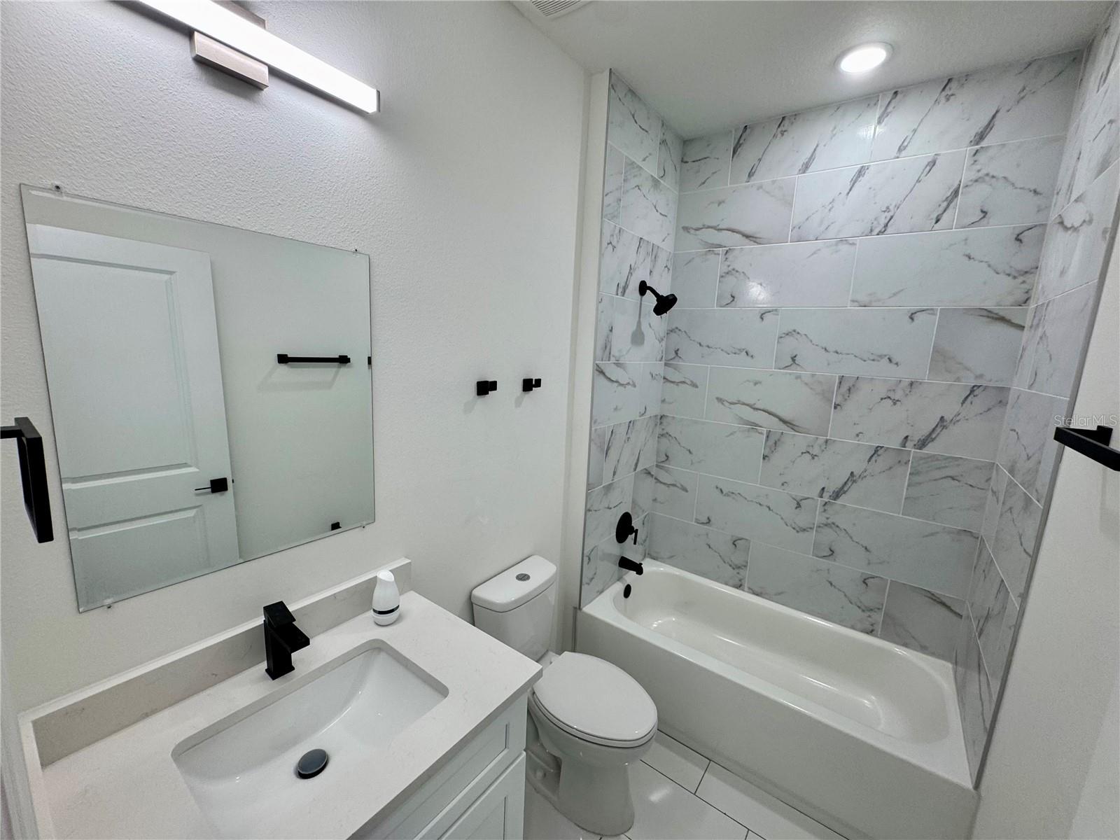 Image 33 of 46 For 12970 Sw 43rd Ave Rd