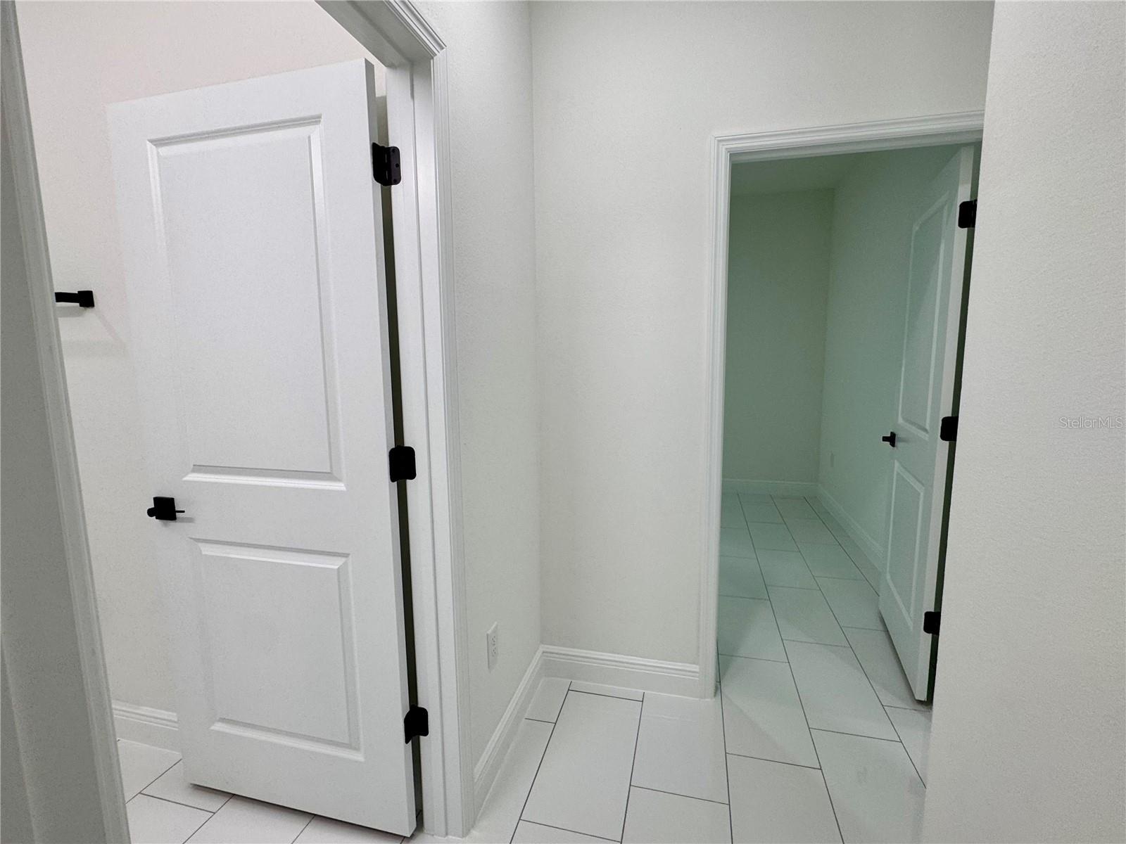 Image 39 of 46 For 12970 Sw 43rd Ave Rd