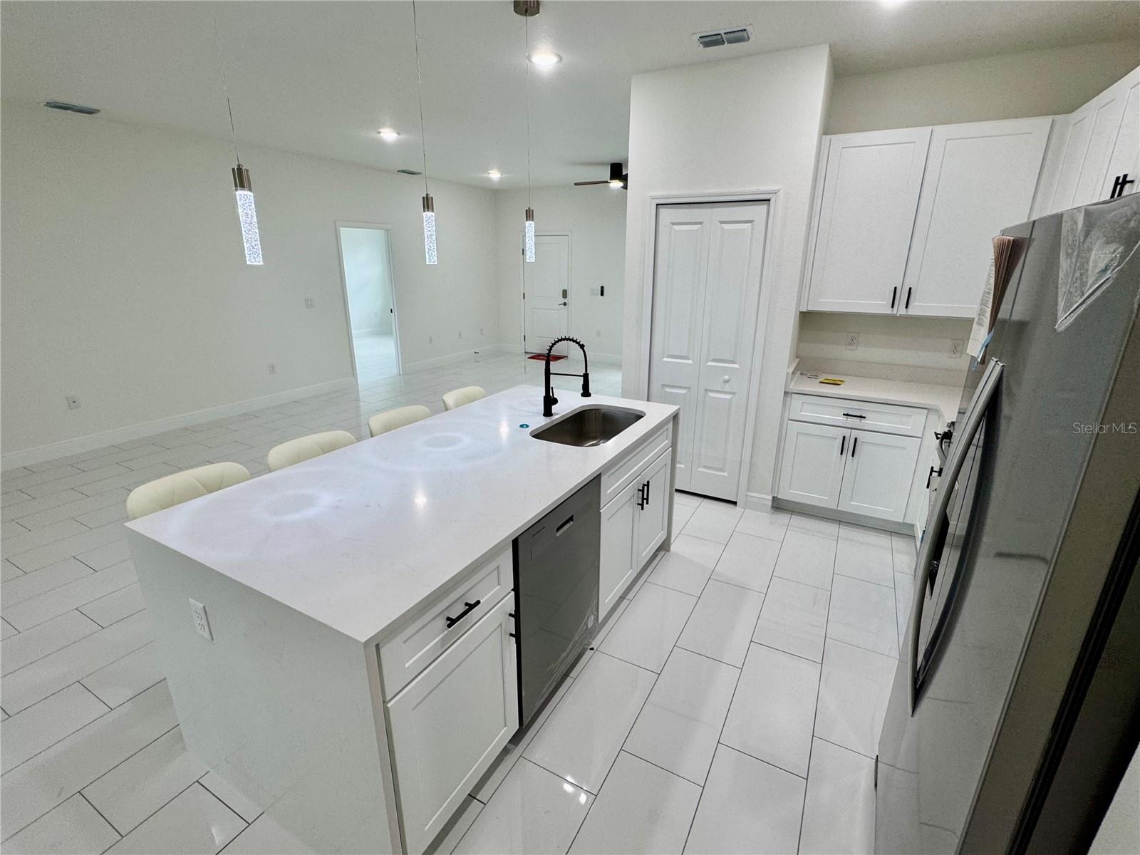 Image 40 of 46 For 12970 Sw 43rd Ave Rd