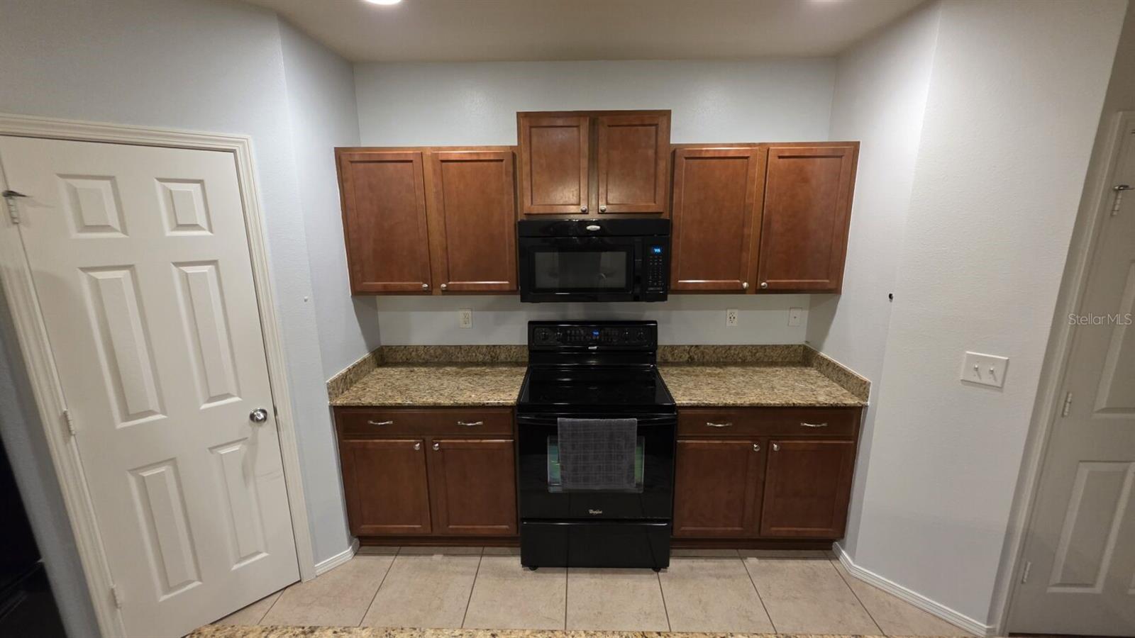 Image 11 of 39 For 4630 Chatterton Way