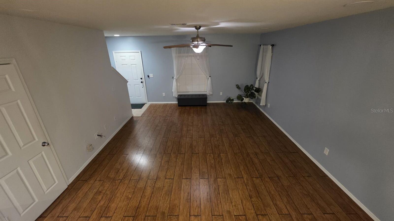 Image 8 of 39 For 4630 Chatterton Way