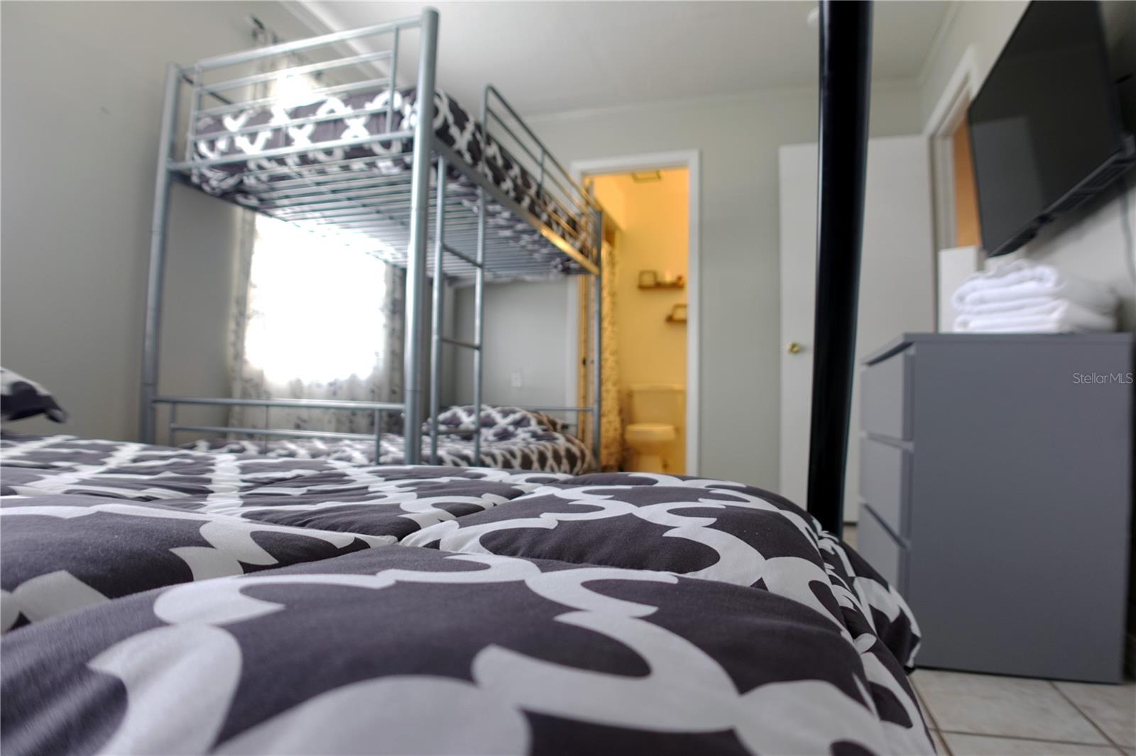 Image 15 of 24 For 957 Florida Parkway