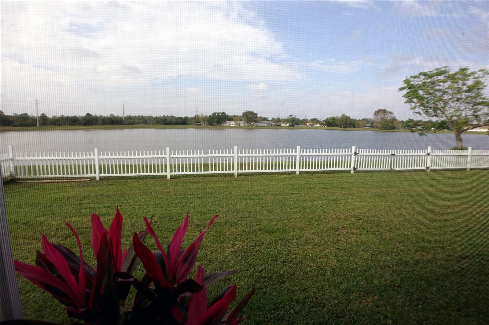 Image 3 of 24 For 957 Florida Parkway