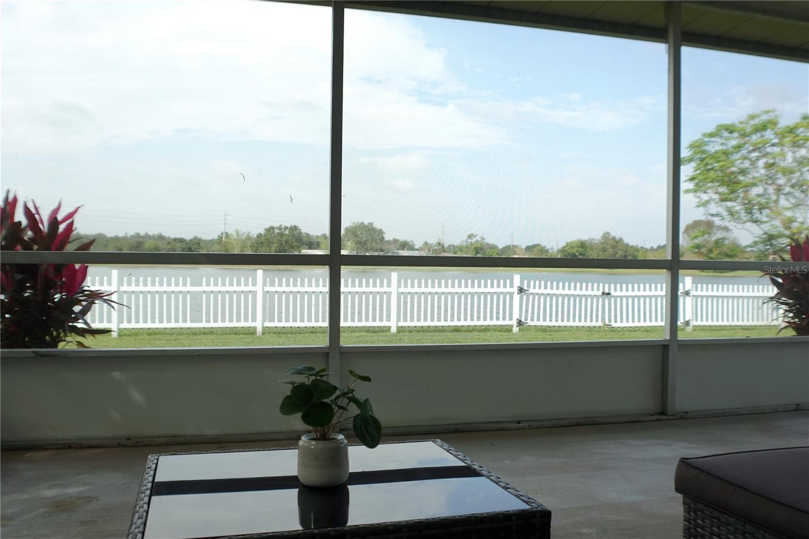 Image 4 of 24 For 957 Florida Parkway