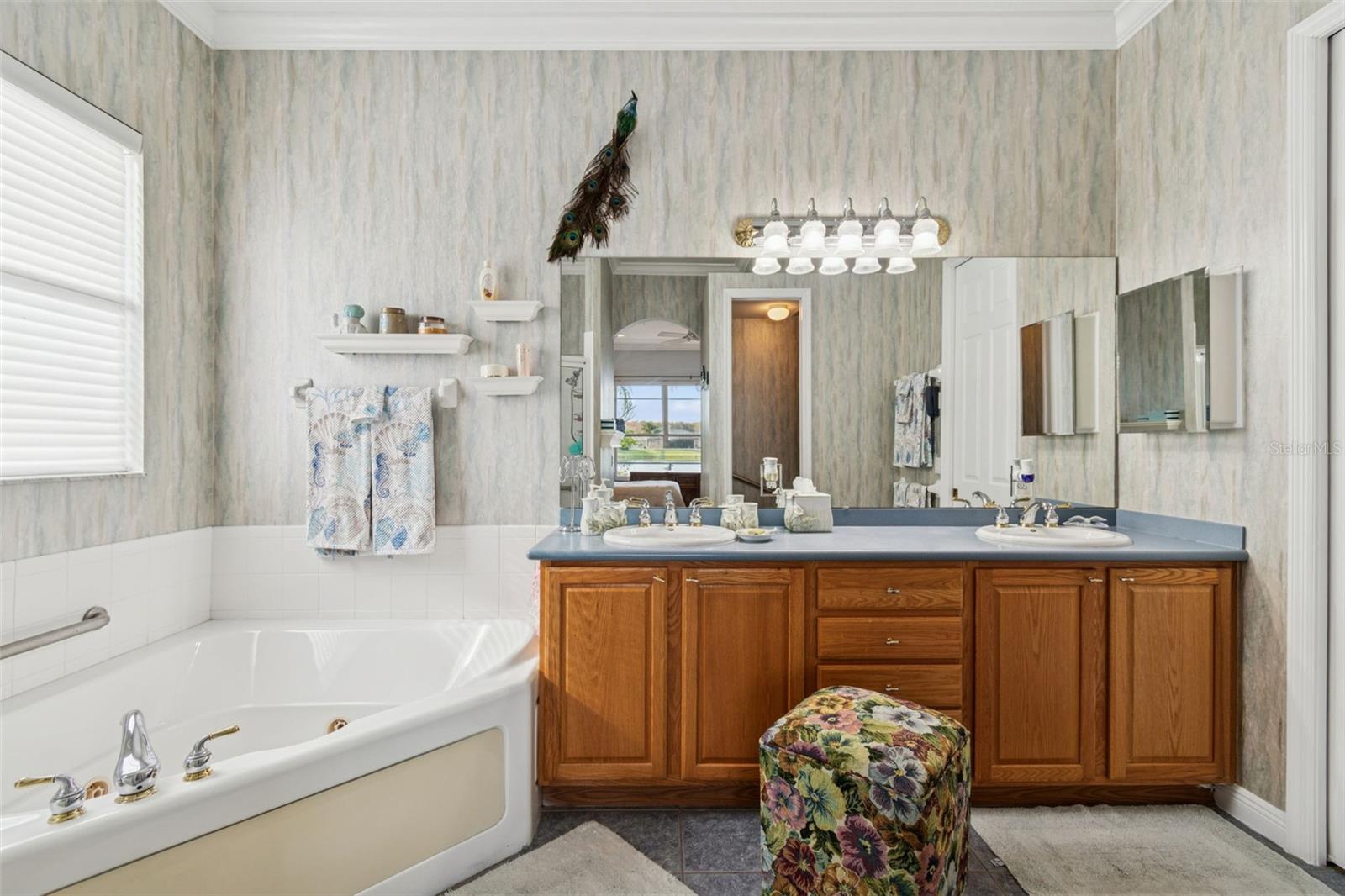 Image 28 of 76 For 801 Glendora Road