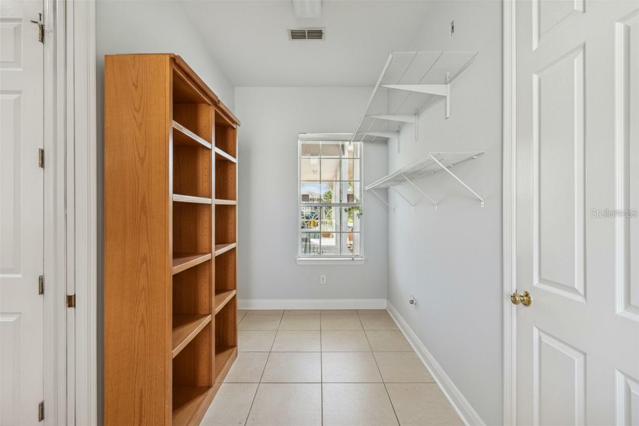 Image 40 of 76 For 801 Glendora Road