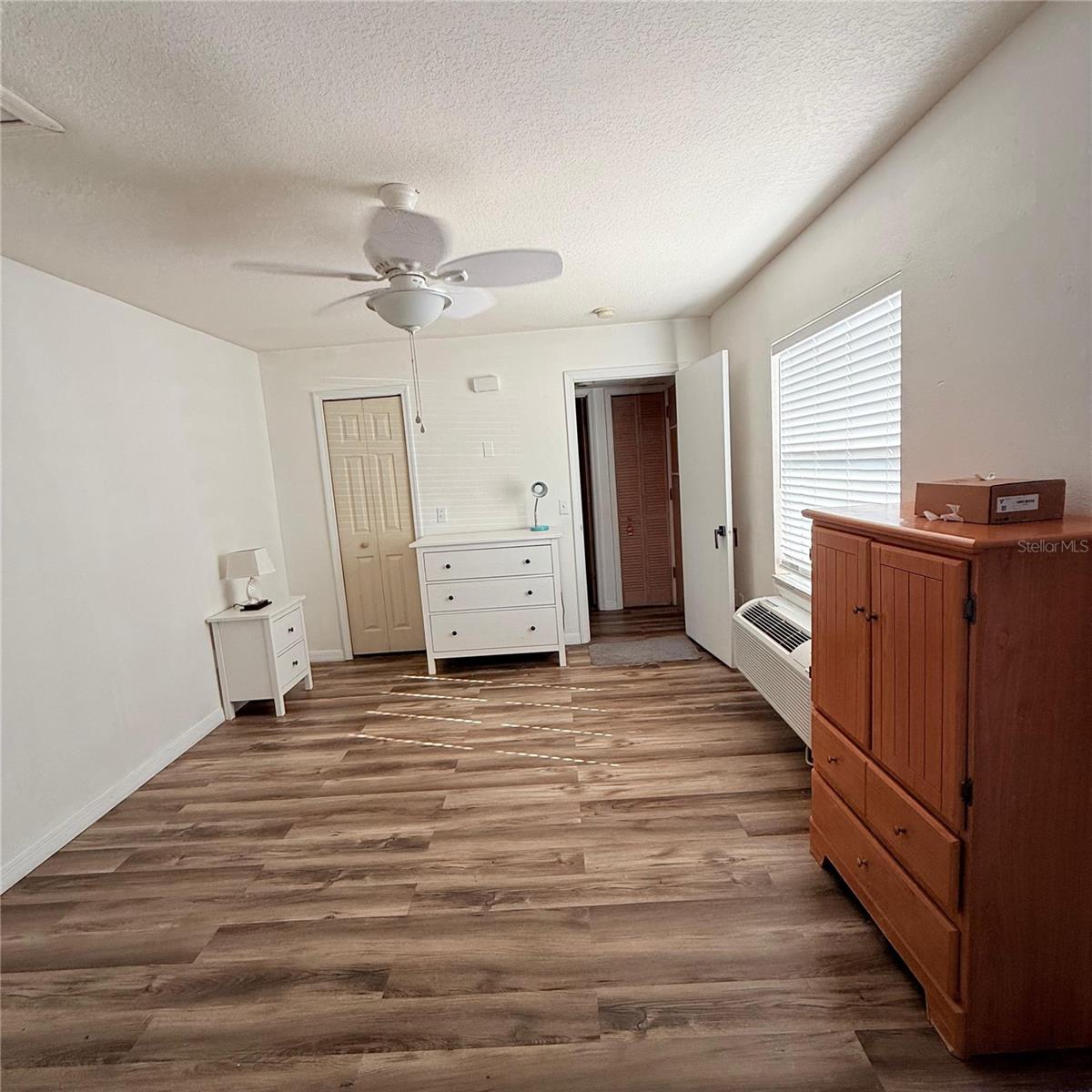 Image 4 of 11 For 801 Orchid Drive