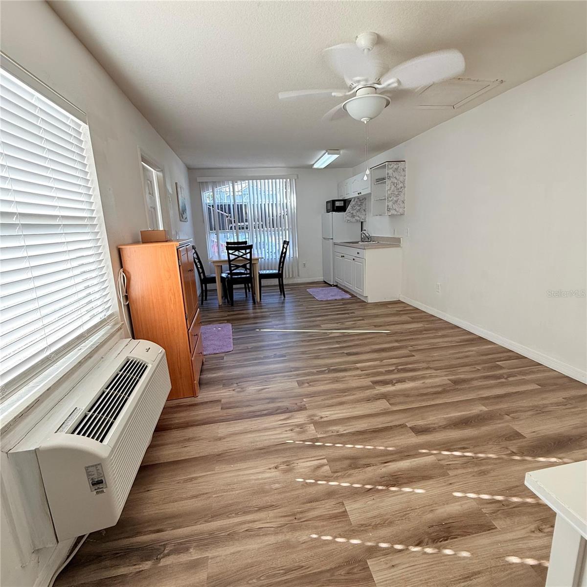 Image 5 of 11 For 801 Orchid Drive