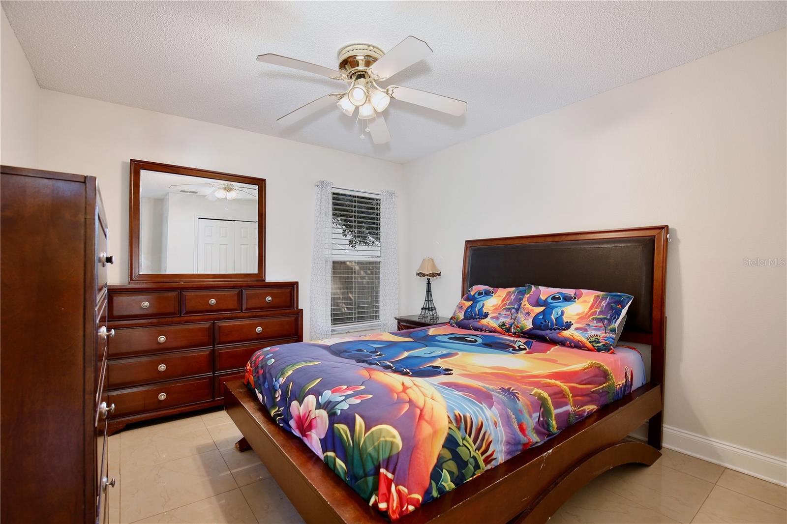 Image 17 of 37 For 128 Osprey Heights Drive