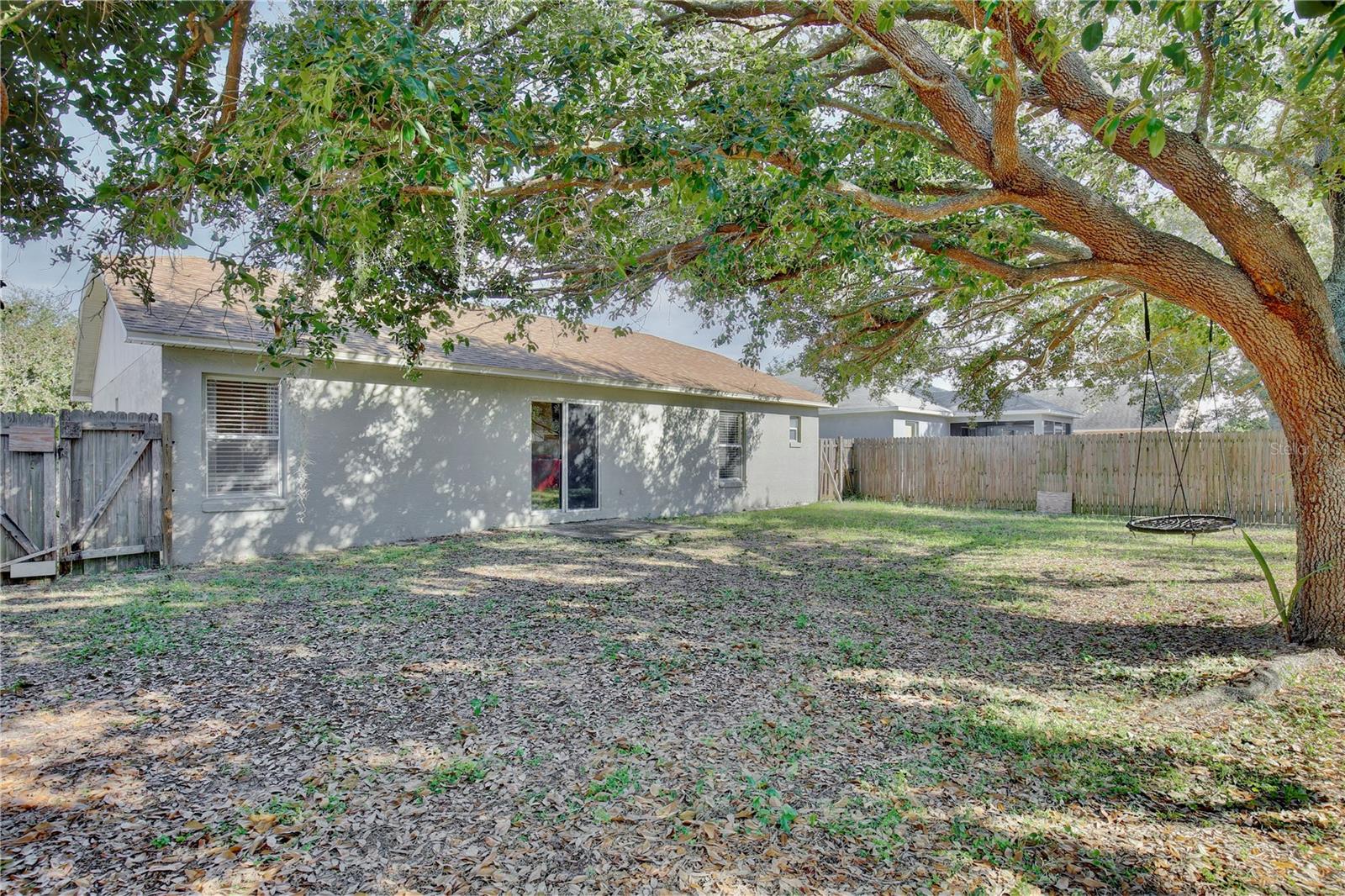 Image 24 of 37 For 128 Osprey Heights Drive