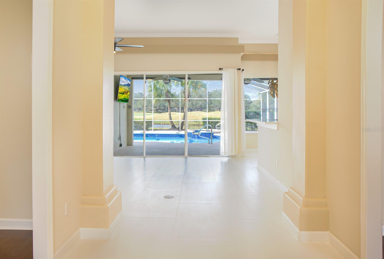 Image 5 of 38 For 1401 Sweet Bay Court