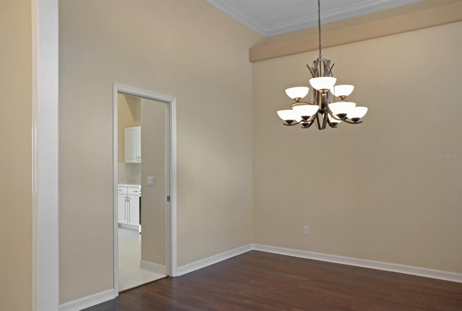 Image 7 of 38 For 1401 Sweet Bay Court