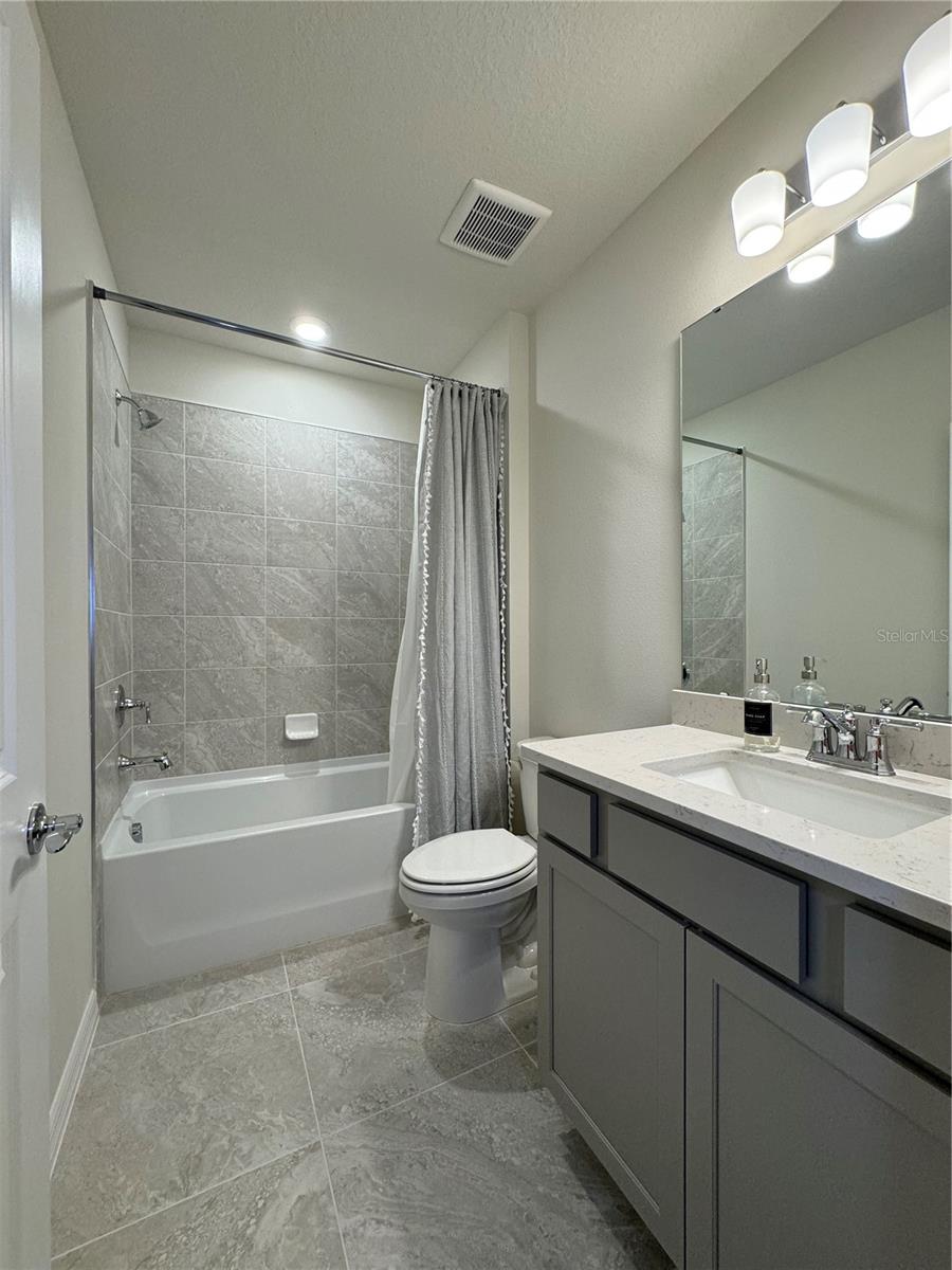 Image 11 of 26 For 7009 Camden Oaks Alley