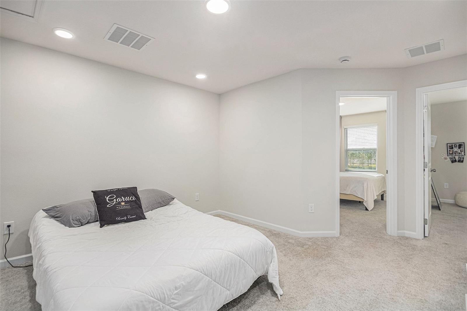 Image 10 of 25 For 4986 Prairie Preserve Run