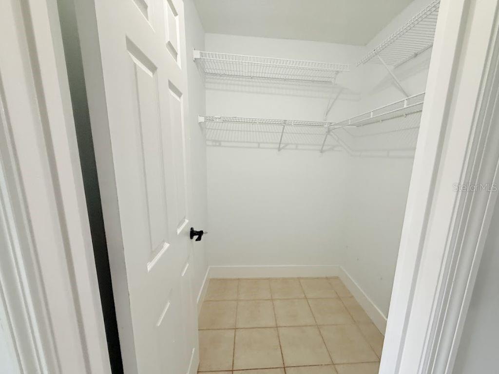 Image 21 of 35 For 109 Lakepointe Circle