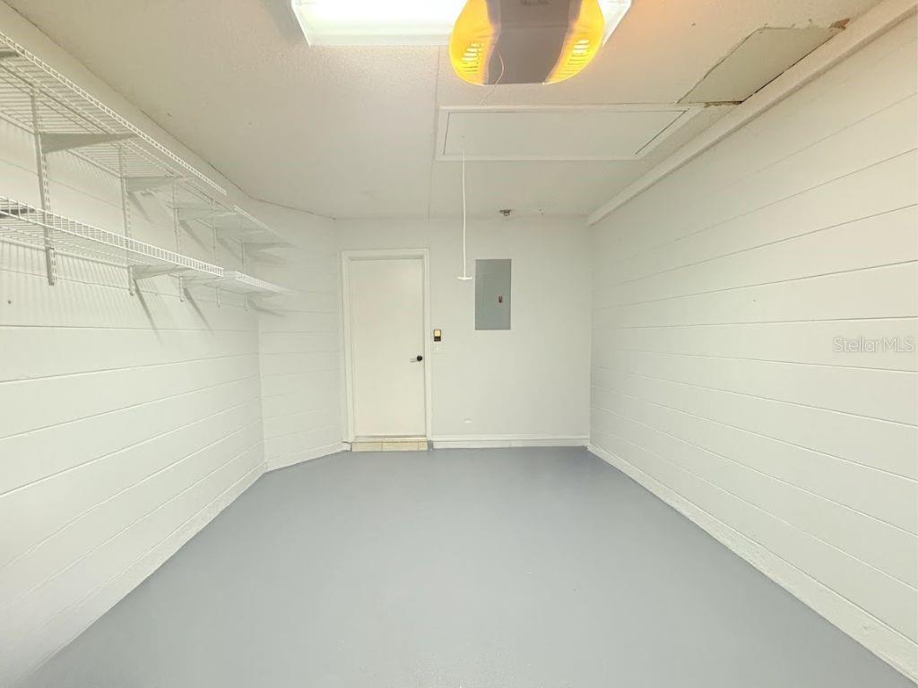 Image 32 of 35 For 109 Lakepointe Circle