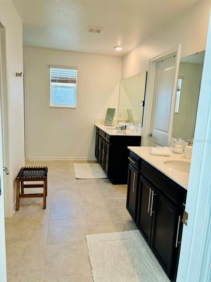 Image 16 of 29 For 4220 Bull Street