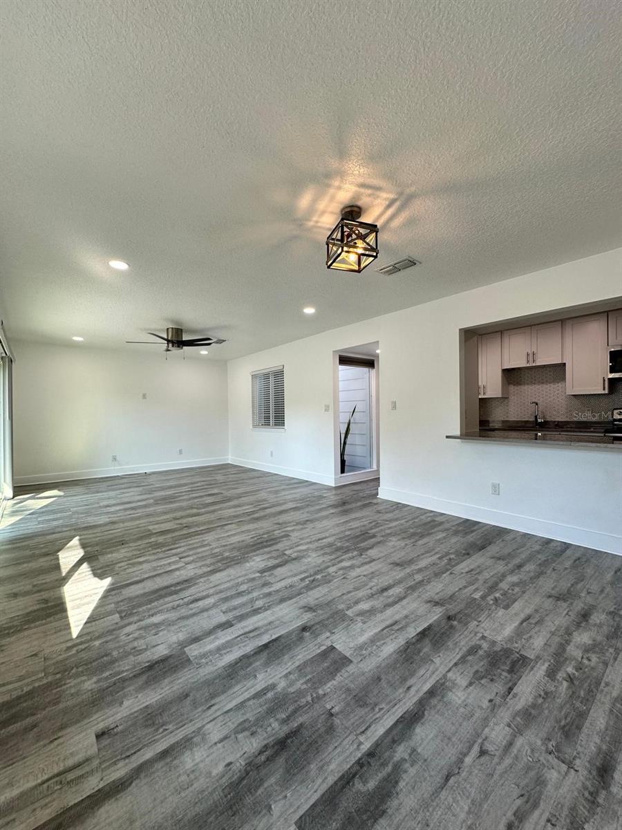 Image 11 of 13 For 516 Pigeon Circle