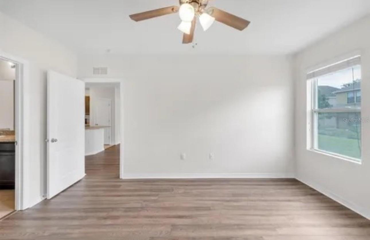 Image 14 of 35 For 724 Lake Cummings Boulevard