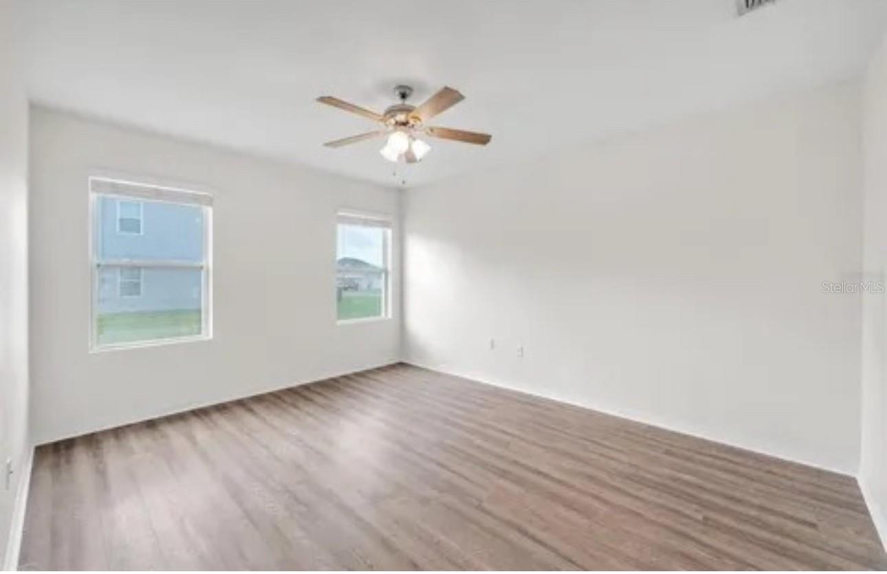 Image 15 of 35 For 724 Lake Cummings Boulevard