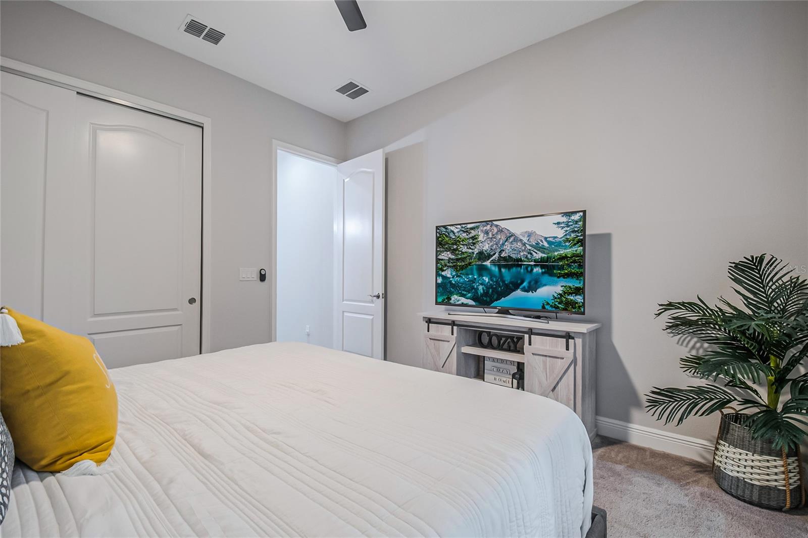 Image 38 of 80 For 13415 Alderley Drive