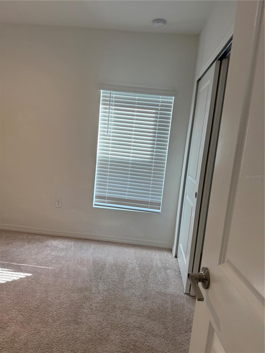 Image 10 of 17 For 355 White Heron Way