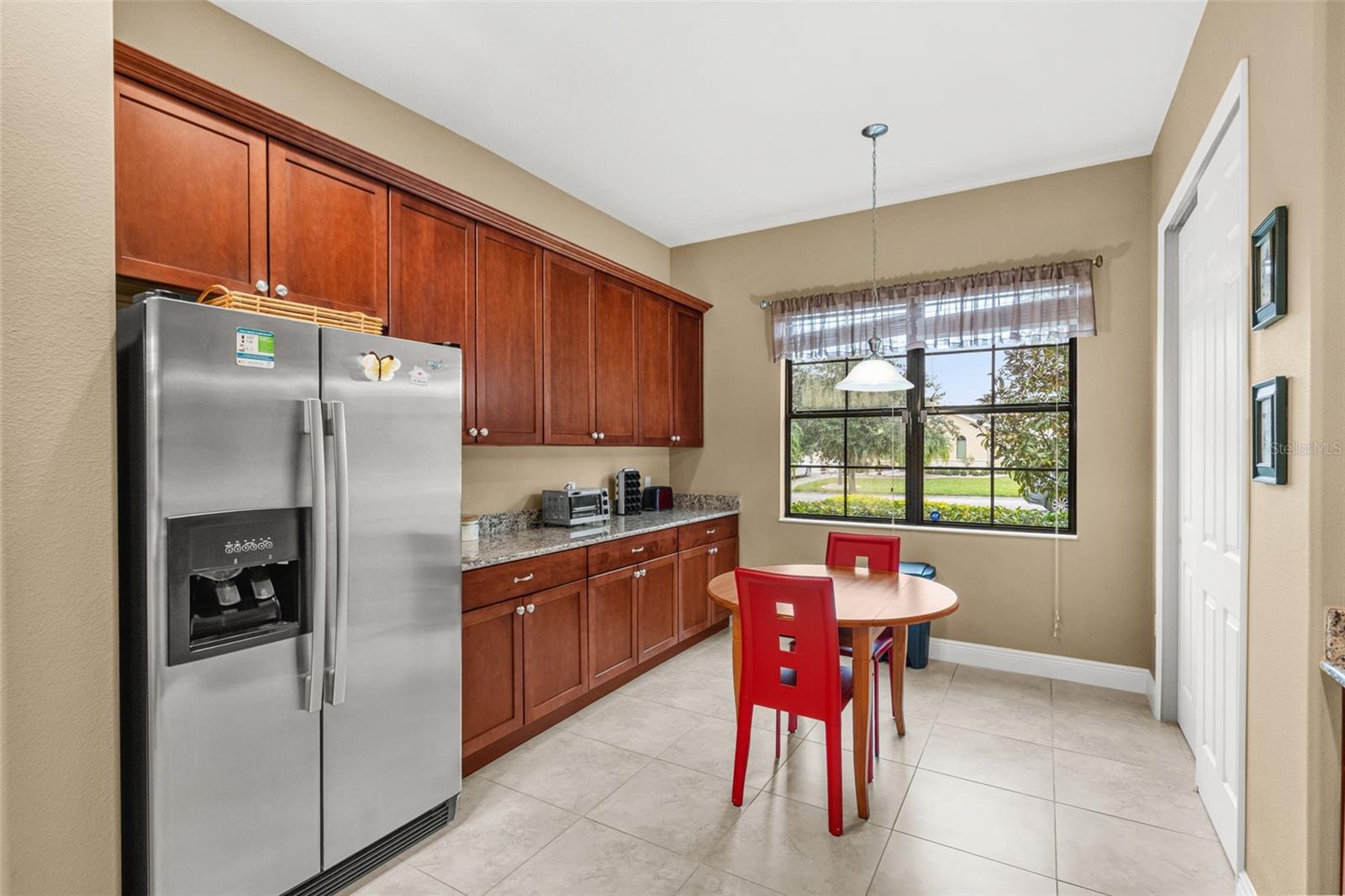 Image 11 of 41 For 661 Carmel Lane