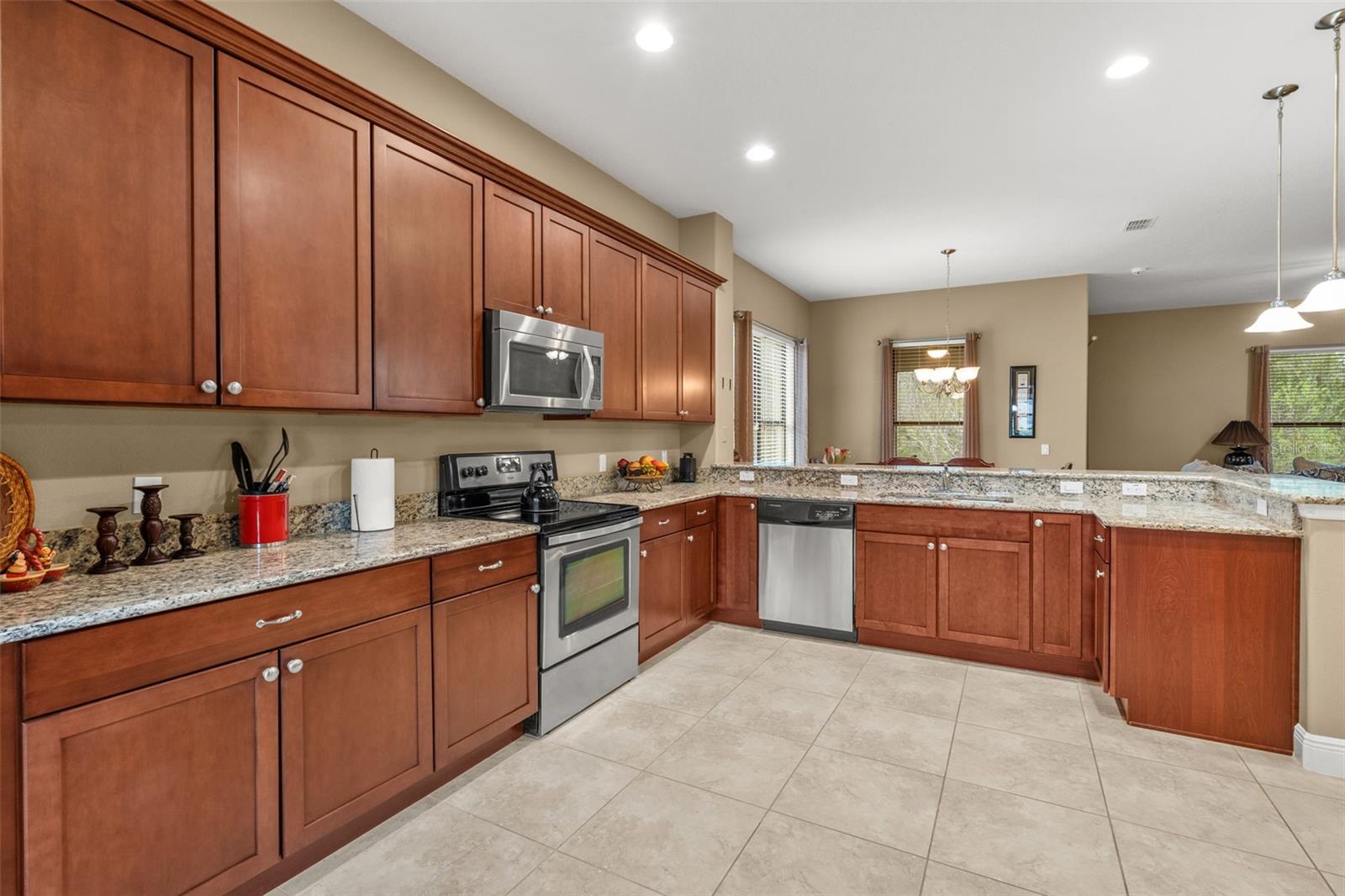 Image 15 of 41 For 661 Carmel Lane
